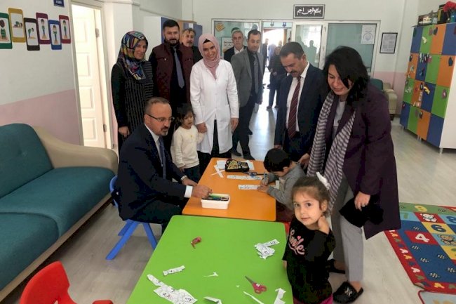 Eğitim hakkında bilgi aldılar 