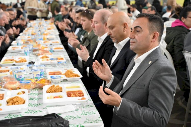 Biga’da Ramazan Sofraları Gönüllere Dokunuyor