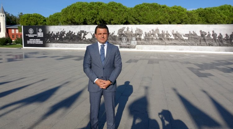 RÖLYEF RESTORE EDİLECEK ASLINA UYGUN OLARAK YENİDEN YAPILACAK (28.09.2022)