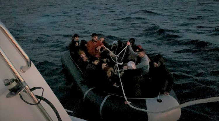 22 düzensiz göçmen kurtarıldı