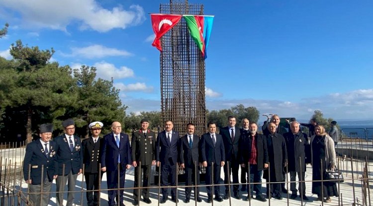 Azerbaycan Anıtı'nın temeli atıldı 