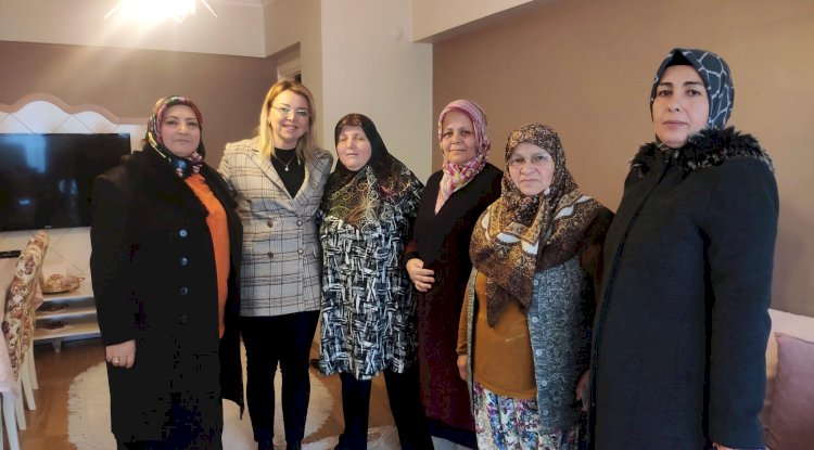 Gönüllere dokunuyorlar