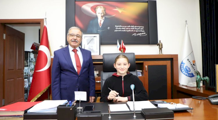 Gelibolu’da Öğrenciler Makam Koktuğuna Oturdu