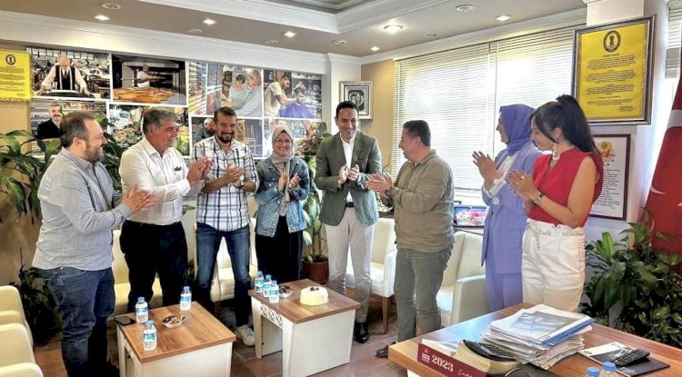 AK Parti’den Esnaf Odasına ziyaret