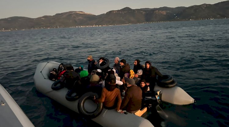 Lastik botta 116 kaçak göçmen yakalandı