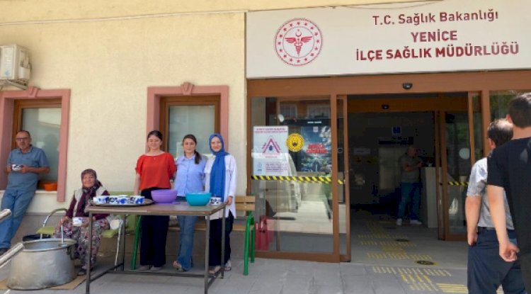 Yenice İlçe Sağlık Müdürlüğü'nden Aşure İkramı