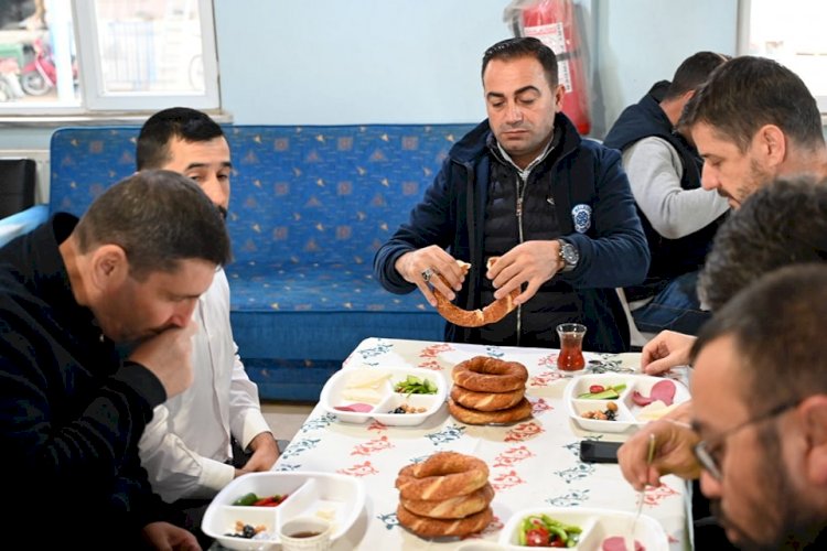 Personel ile birlikte kahvaltı yaptı (19.10.2022)