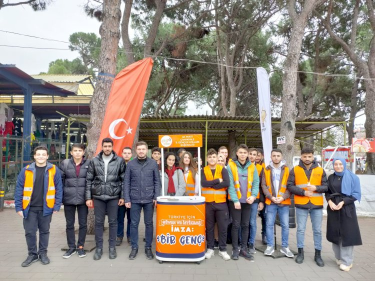 AK Partili gençler sahada…