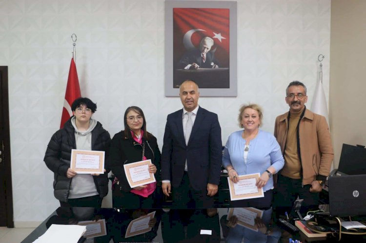 Biga’da Öğrencilere Teşekkür Belgesi Verildi 