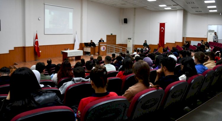 Depremde Hayatını Kaybeden ÇoOMÜ’lü Öğrenci Esra Anıldı