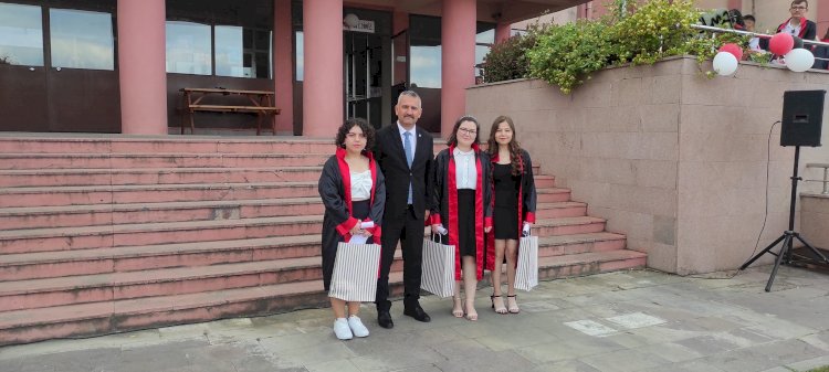 Yenice’de Öğrencilerin Mezuniyet Coşkusu