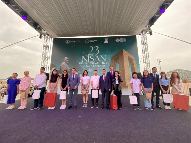 Öğrenciler ödüllerine kavuştu